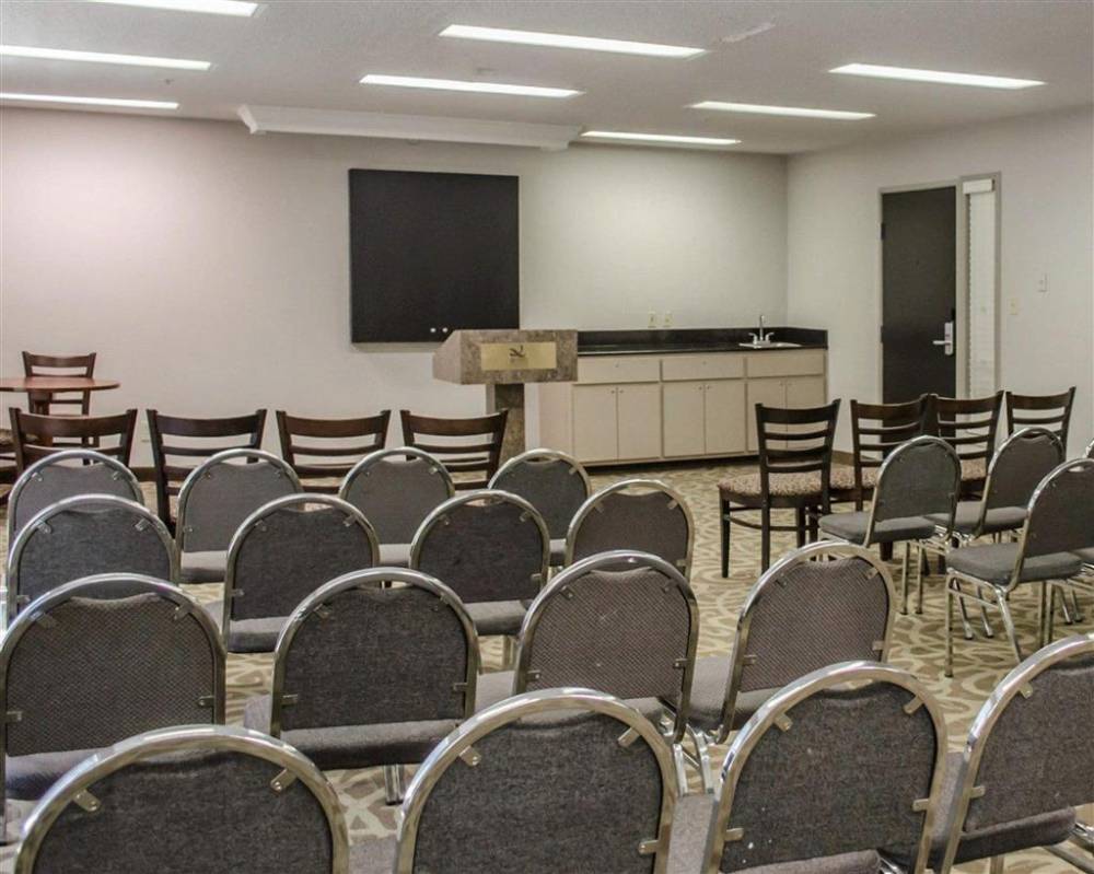 Quality Inn And Suites 3