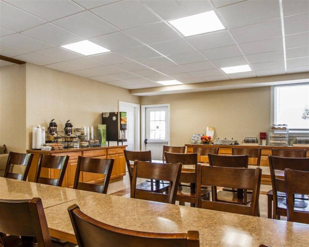 Quality Inn And Suites 9