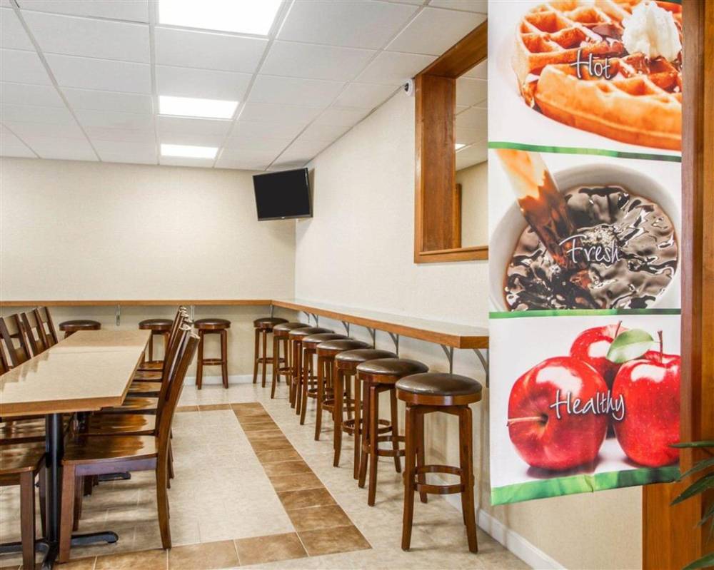 Quality Inn And Suites 6