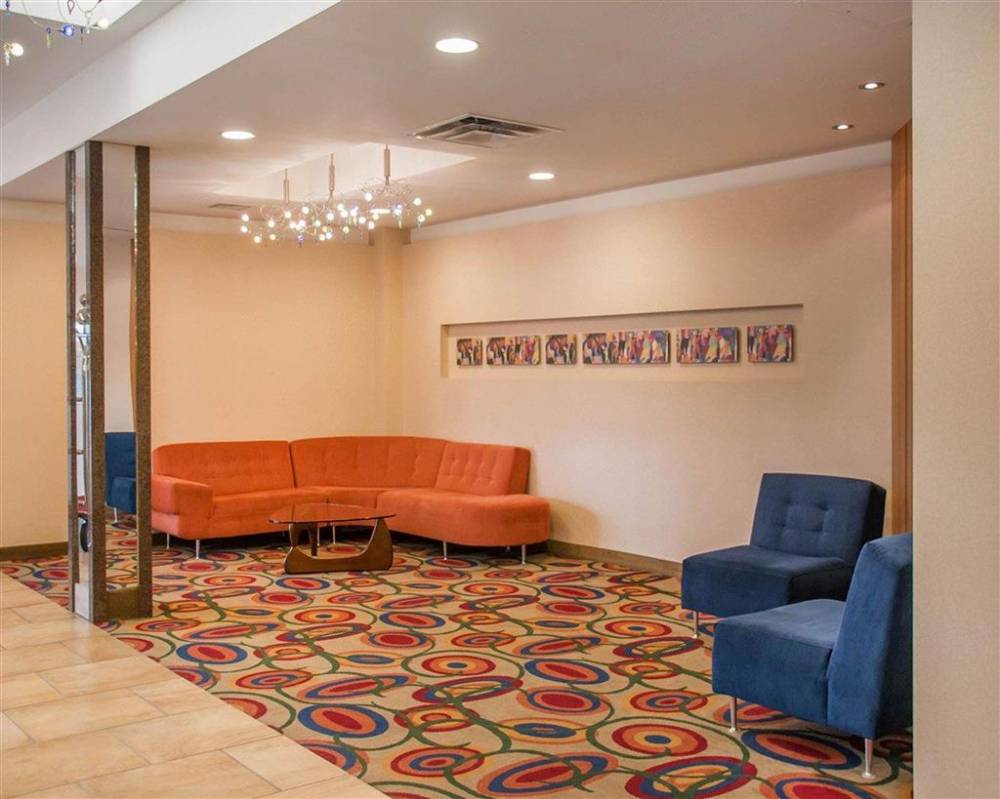 Quality Inn And Suites 4