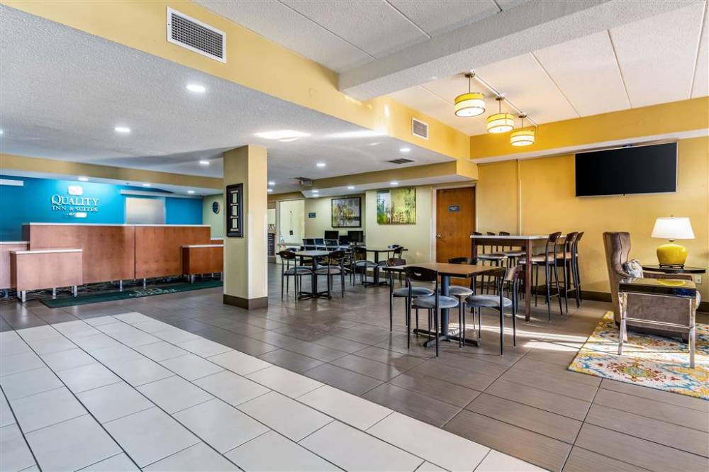 Quality Inn And Suites Southport 5