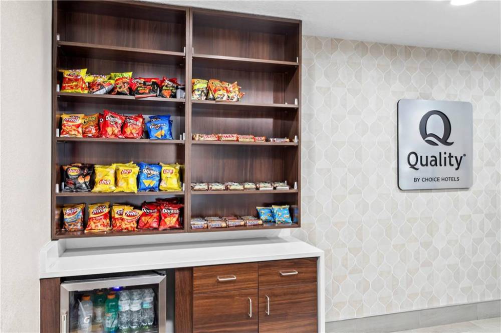 Quality Inn And Suites Sunport Airport Albuquerque 5