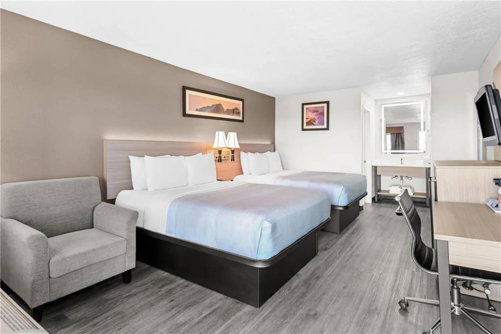 Quality Inn And Suites Sunport Airport Albuquerque 10
