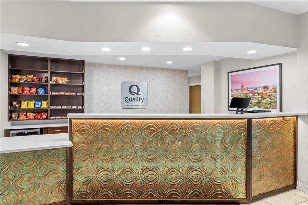Quality Inn And Suites Sunport Airport Albuquerque 3