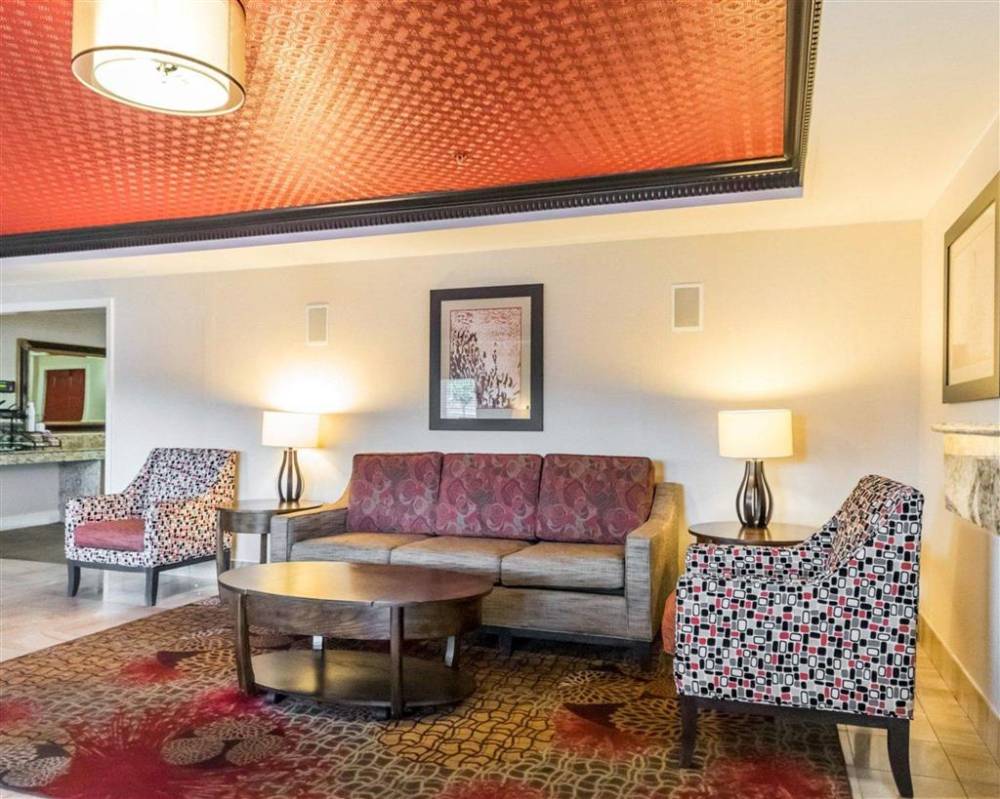 Quality Inn And Suites University/airpor 5
