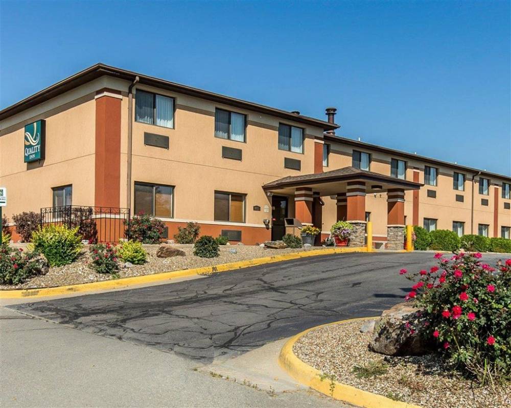 Quality Inn At Collins Road - Cedar Rapi 2
