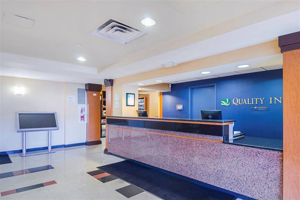 Quality Inn Boston-revere 4