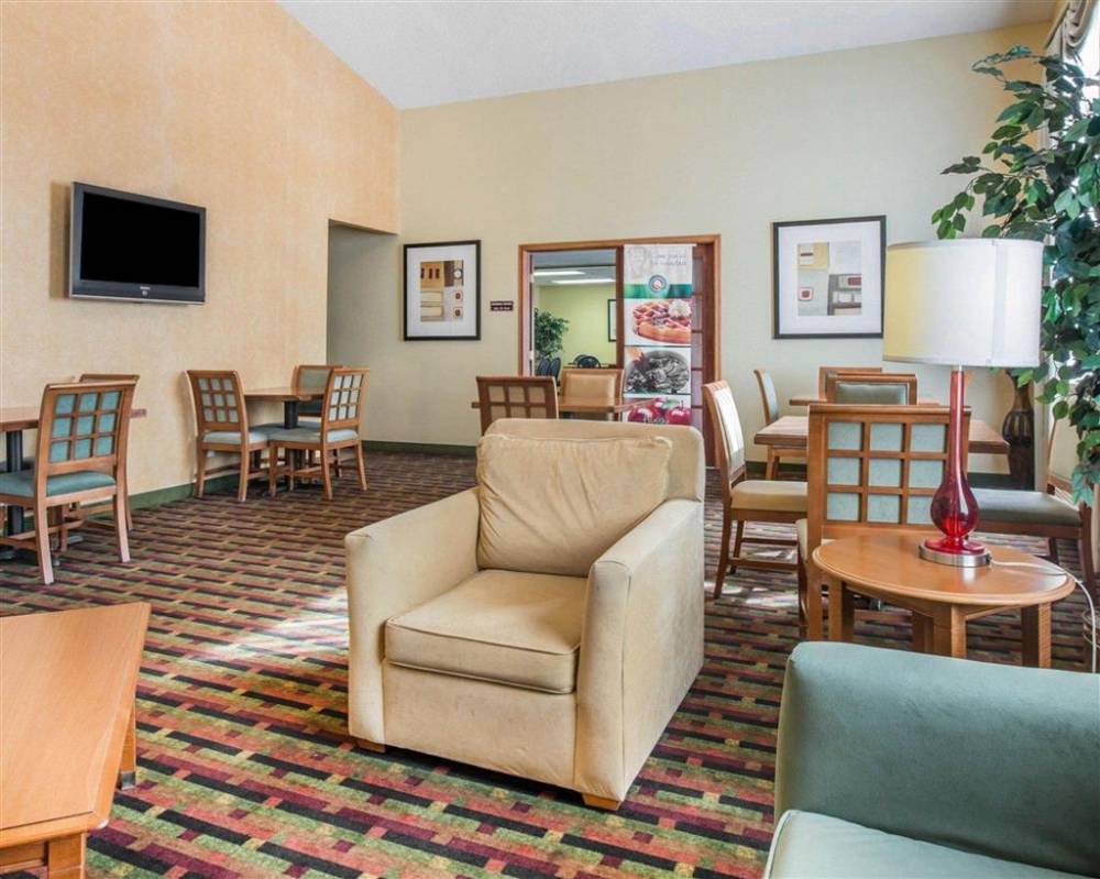 Quality Inn Colorado Springs Airport 6