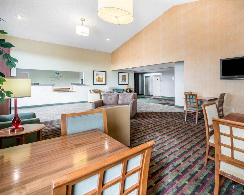 Quality Inn Colorado Springs Airport 7