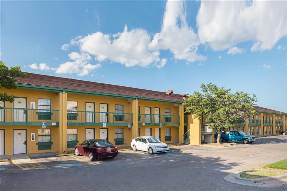 Quality Inn East 2