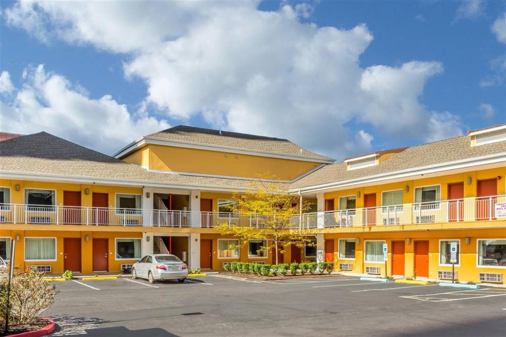 Quality Inn Flamingo 3