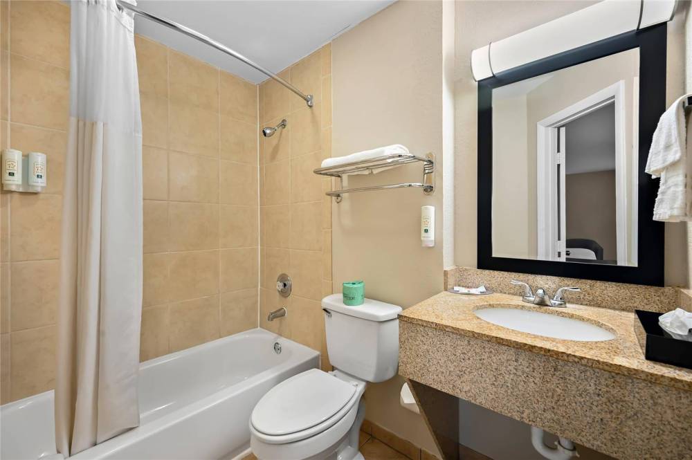 Quality Inn Fort Myers Cape Coral 7