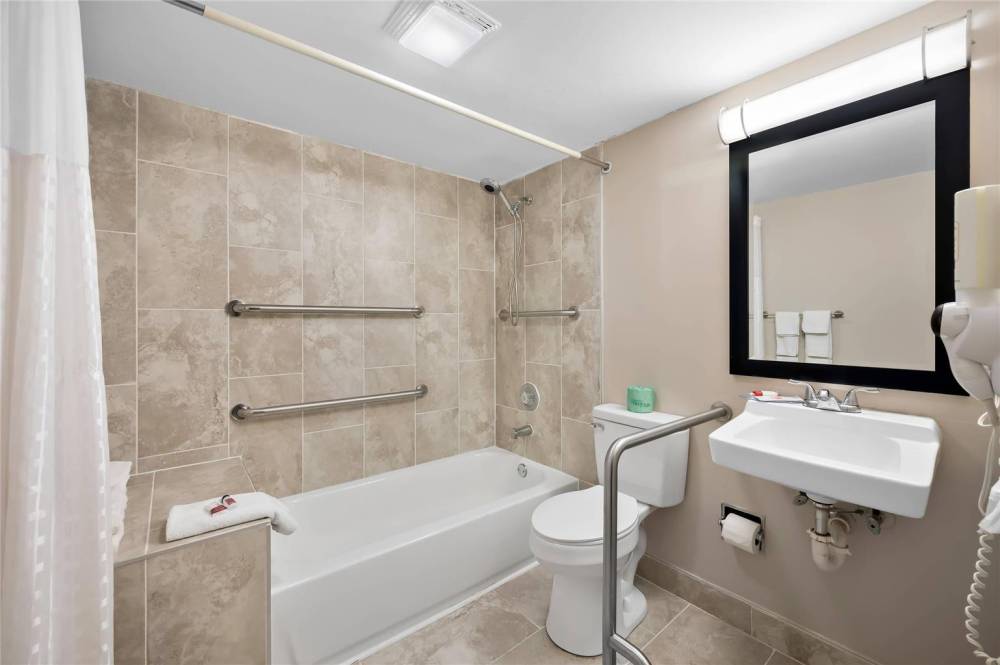 Quality Inn Fort Myers Cape Coral 9