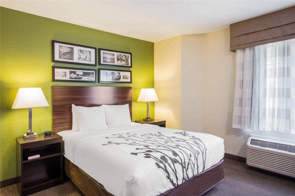 Quality Inn Kansas City International Airport 6