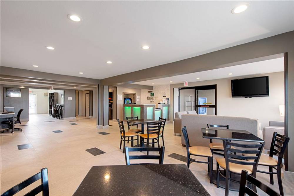 Quality Inn Mishawaka Near Notre Dame 7