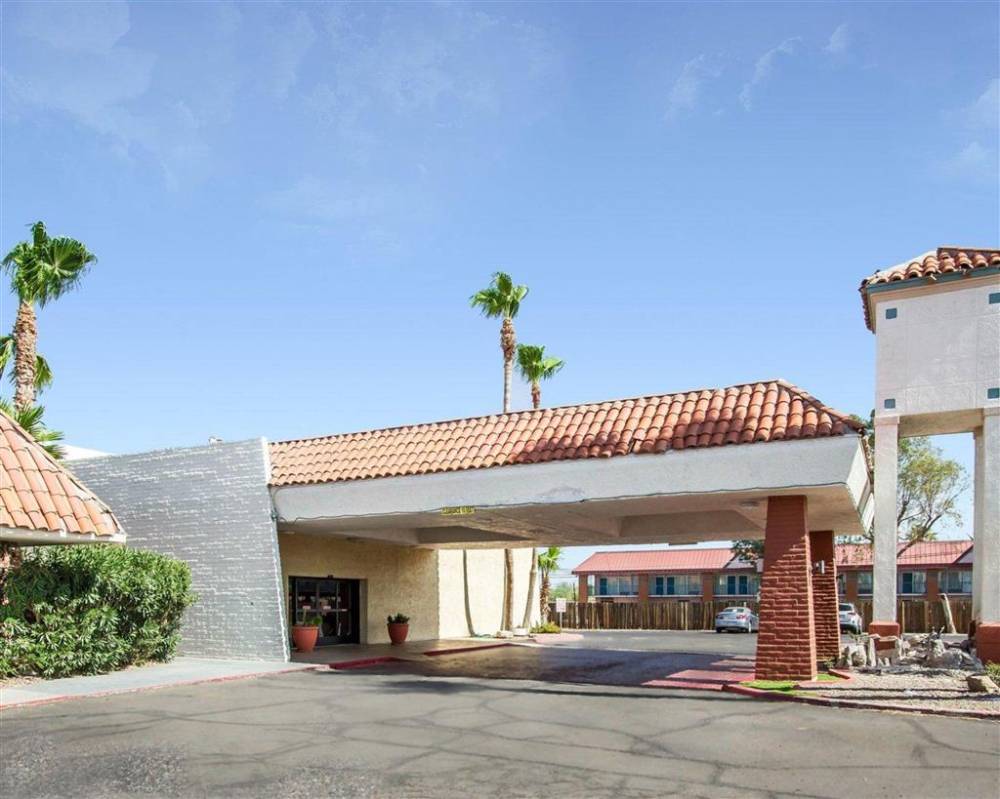 Quality Inn Near Downtown Tucson 2