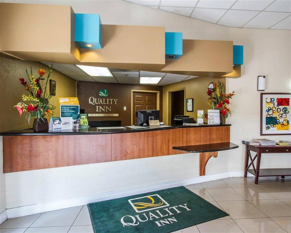 Quality Inn Near Downtown Tucson 5
