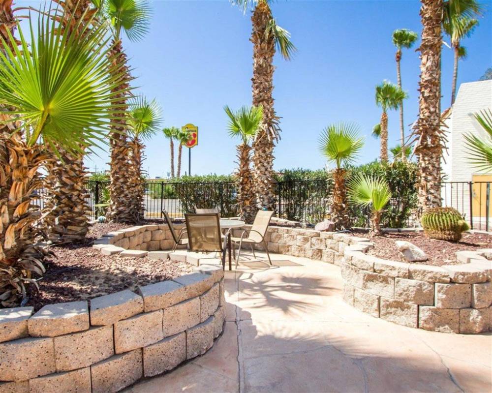 Quality Inn Near Downtown Tucson 4