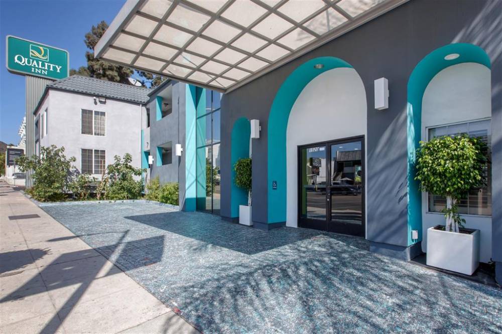 Quality Inn Near Hollywood Walk Of Fame 2
