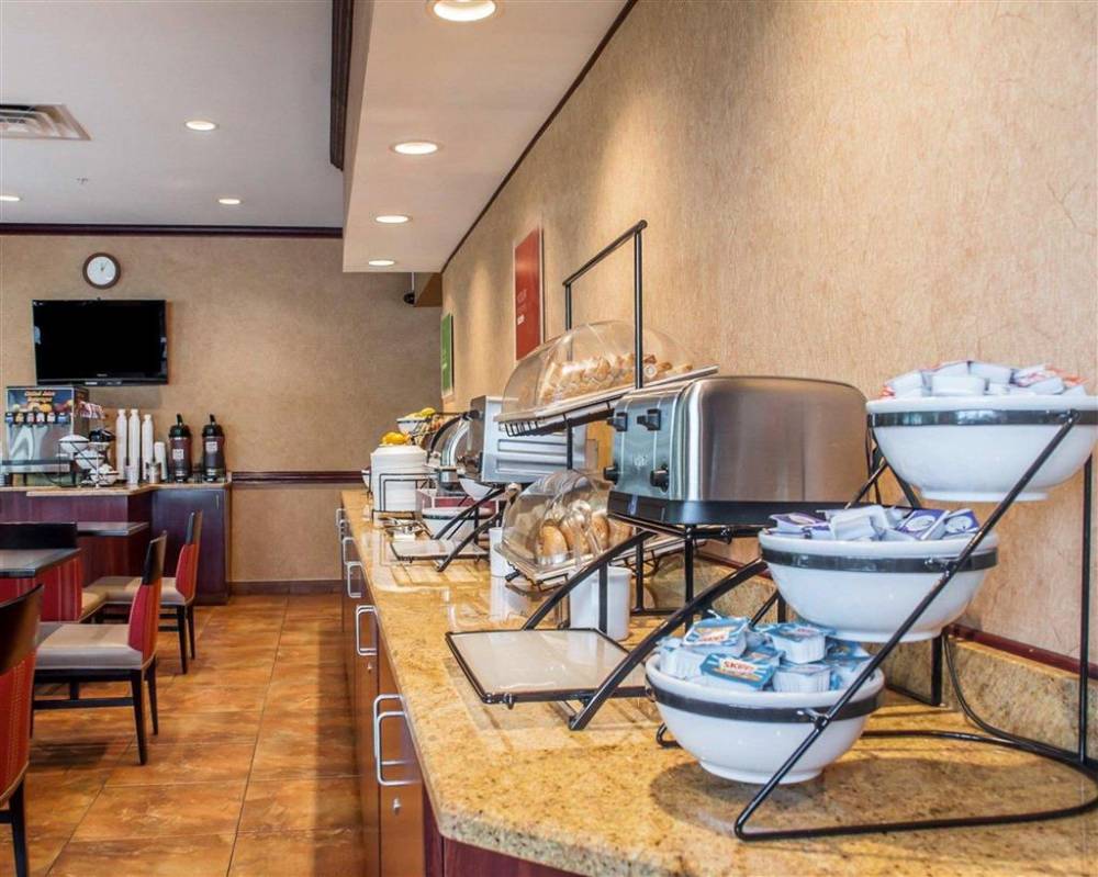 Quality Inn Near Walden Galleria Mall 7