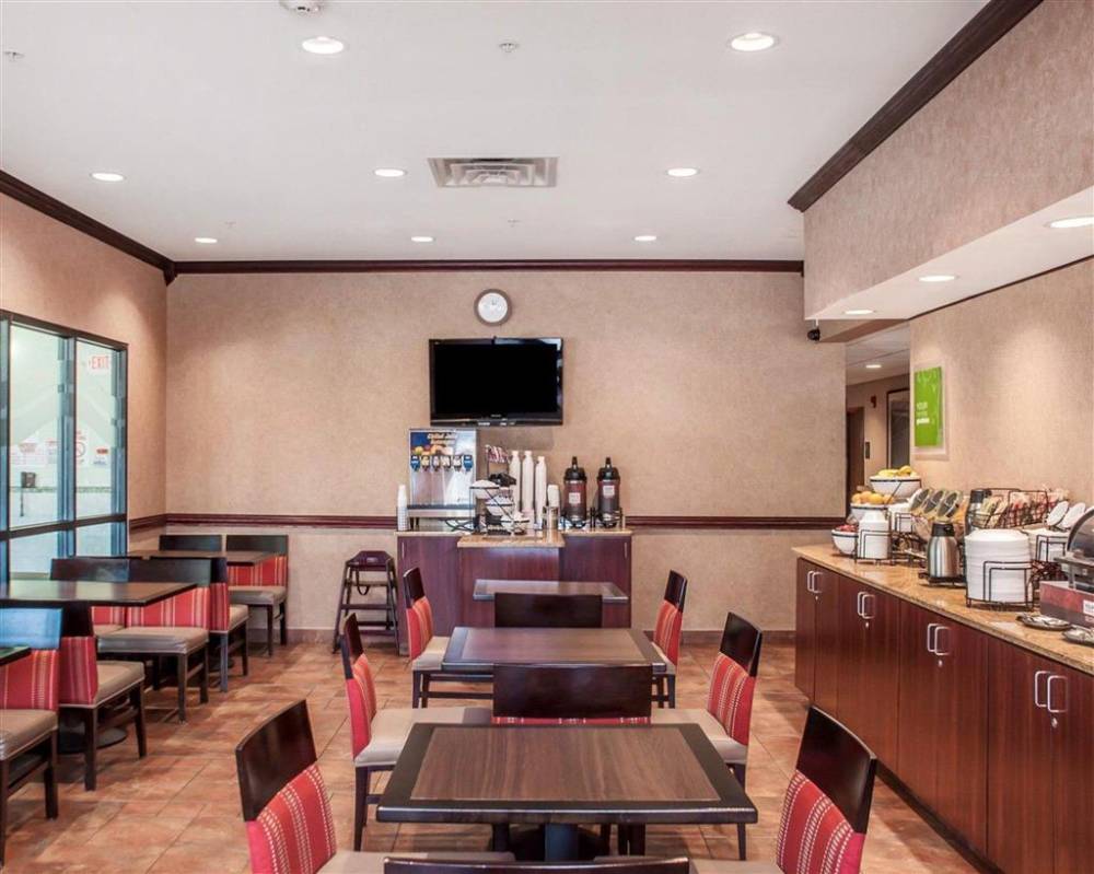 Quality Inn Near Walden Galleria Mall 6