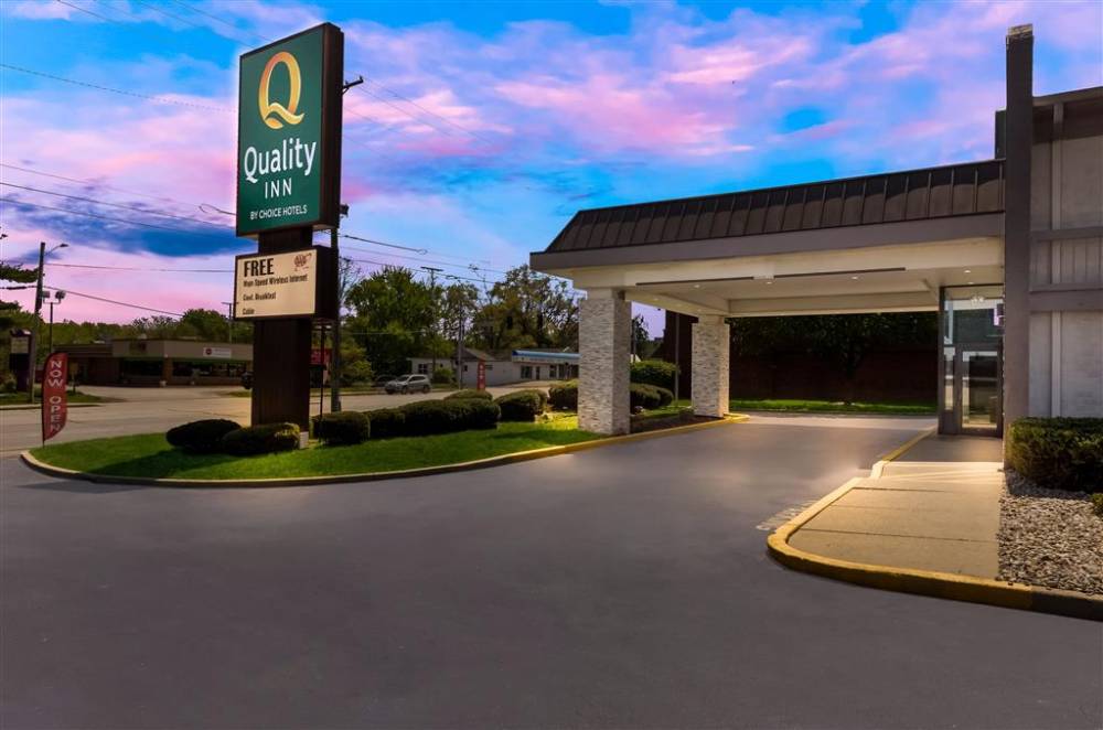 Quality Inn South Bend Near Notre Dame 4