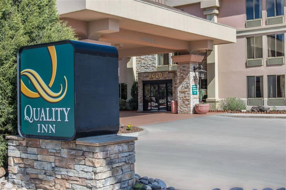 Quality Inn South 3