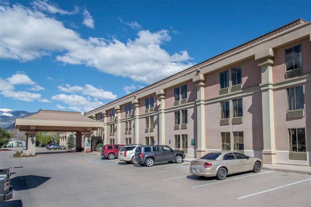 Quality Inn South 4
