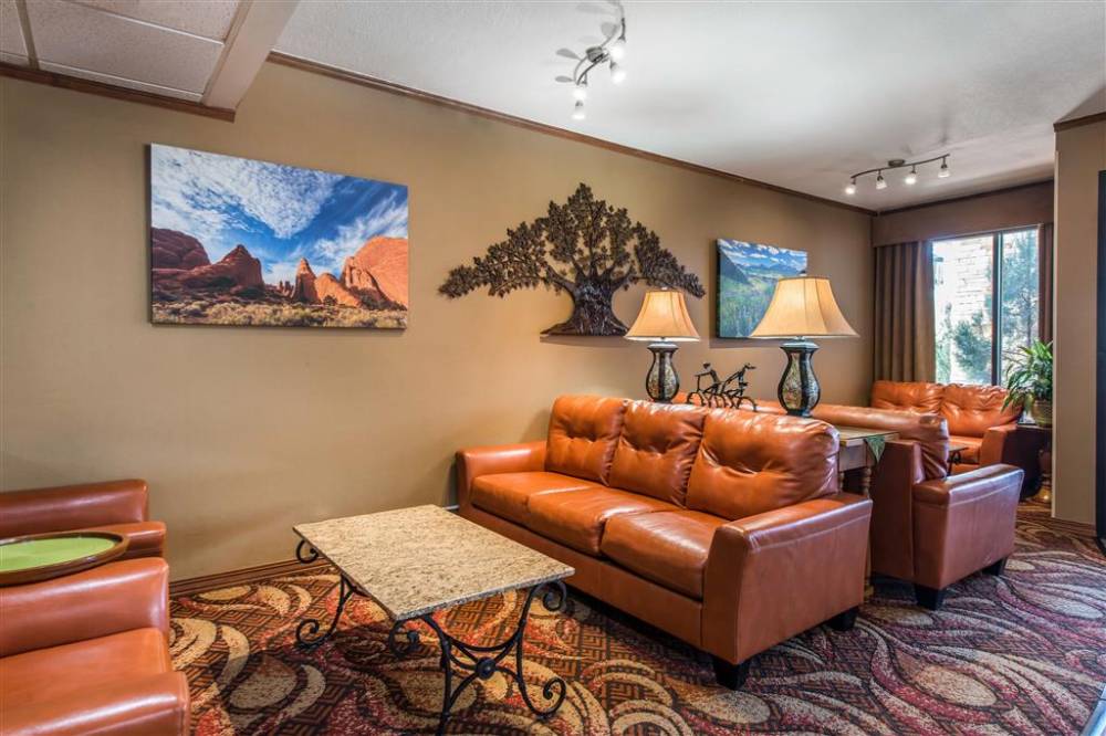 Quality Inn South 5