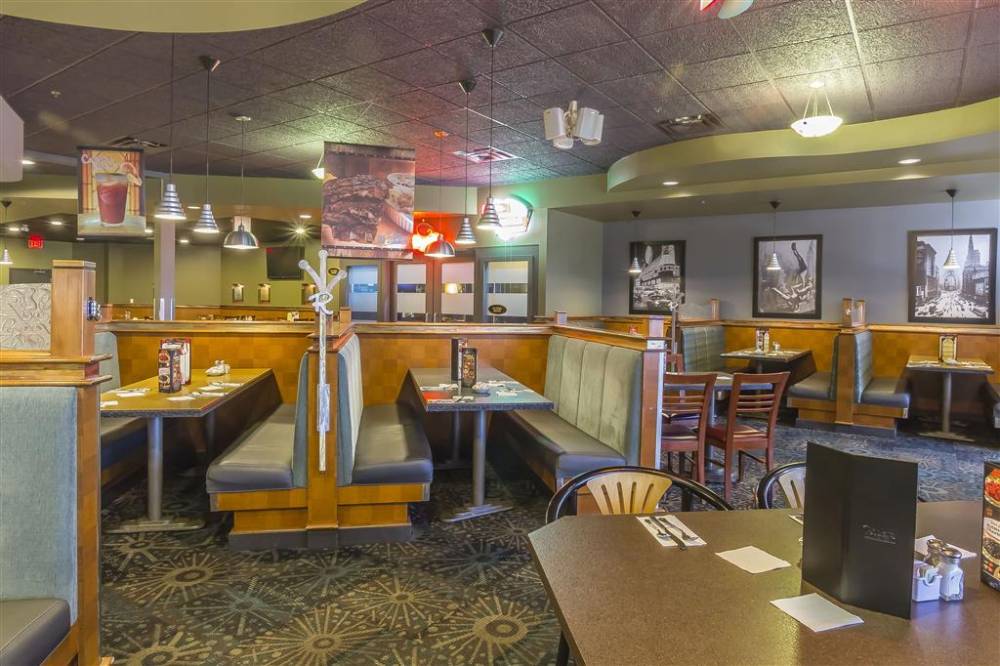 Quality Inn & Suites 10