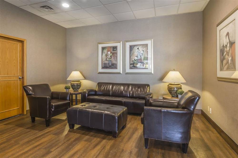 Quality Inn & Suites 6