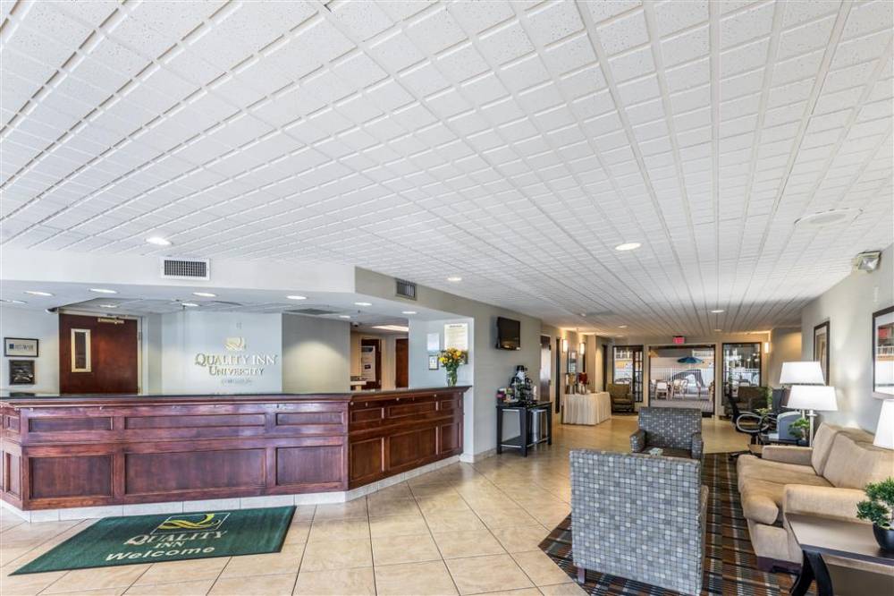 Quality Inn University 6
