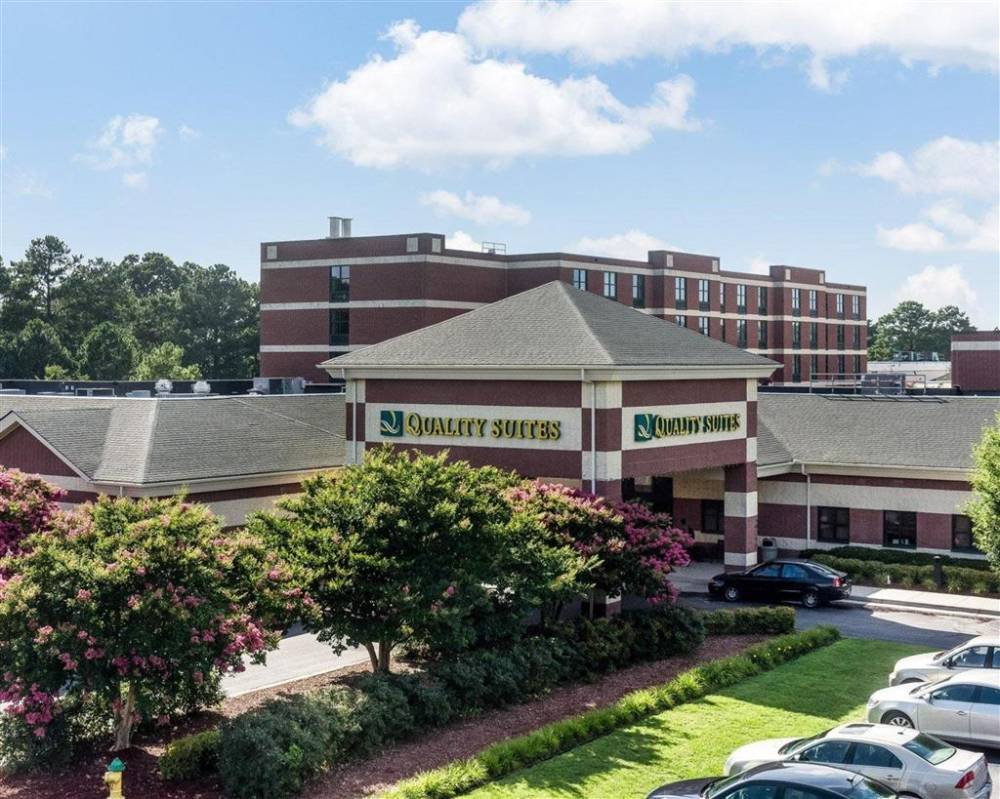 Quality Suites Lake Wright - Norfolk Airport 3