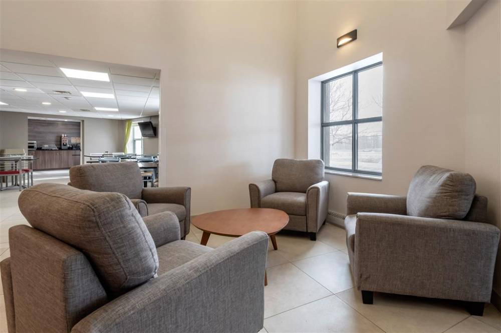 Quality Suites 3