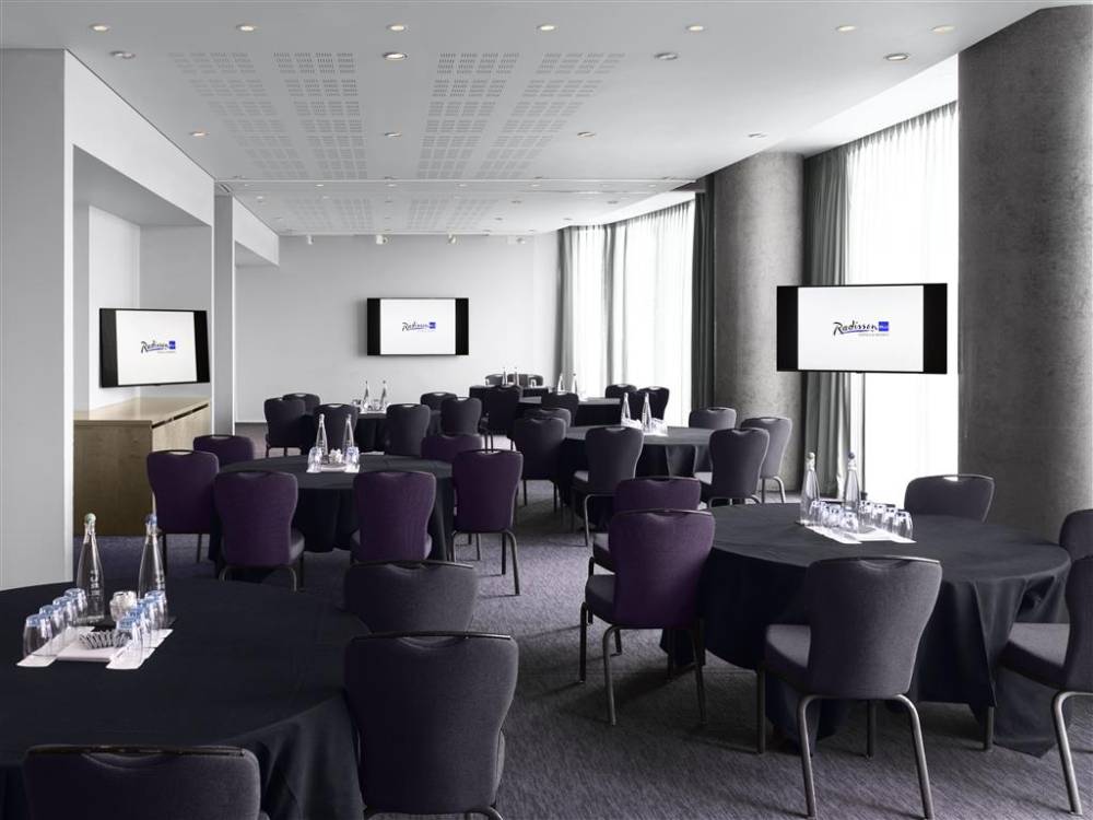 Radisson Blu Birmingham 8