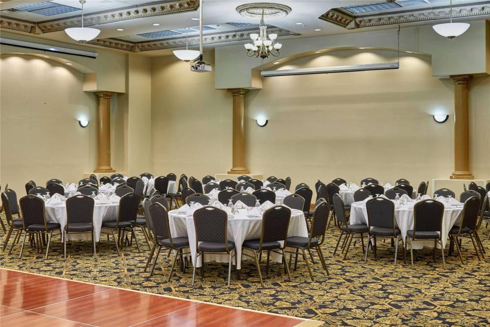 Radisson Hotel El Paso Airport 3