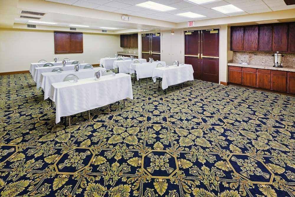 Radisson Hotel El Paso Airport 6