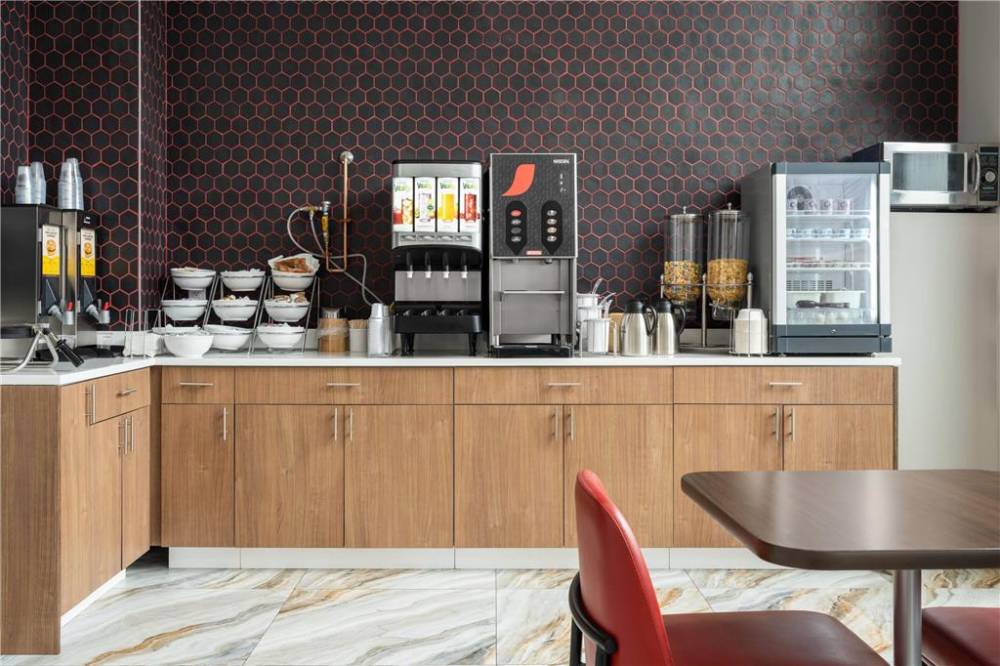 Ramada By Wyndham Brooklyn Near Flatbush 3