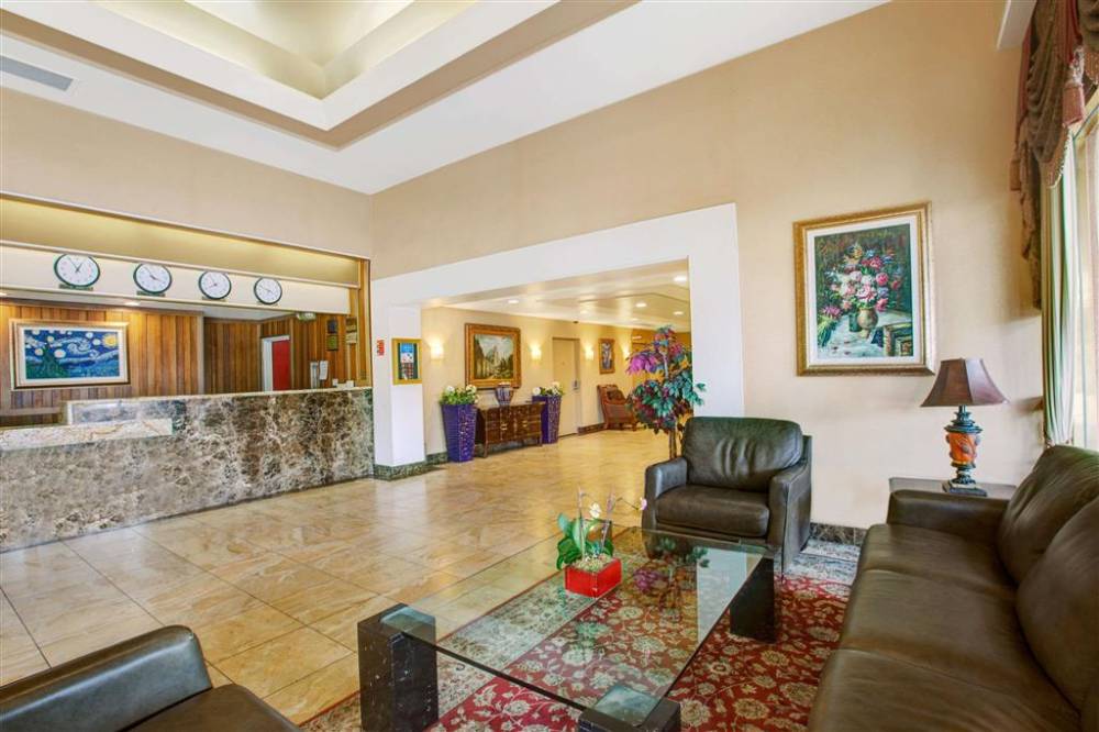 Ramada By Wyndham Hawthorne Lax / La Stadium 3