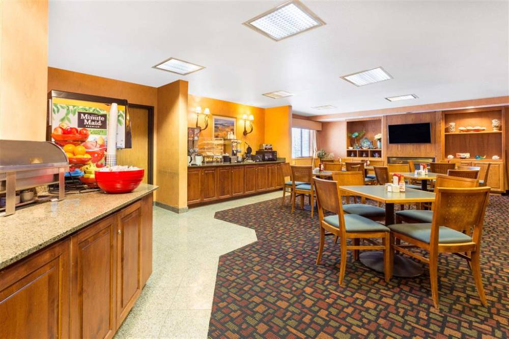 Ramada By Wyndham Kent Seattle Area 2