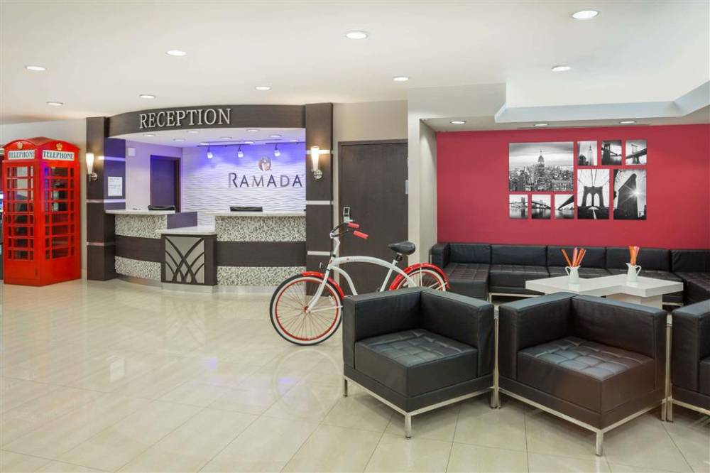 Ramada By Wyndham Miami Springs/miami International Airport 3