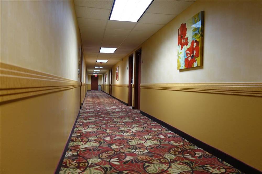 Ramada By Wyndham Sacramento 4
