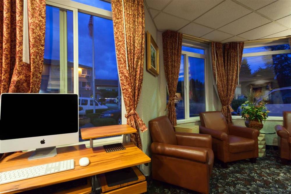 Ramada By Wyndham Seatac Airport North 6