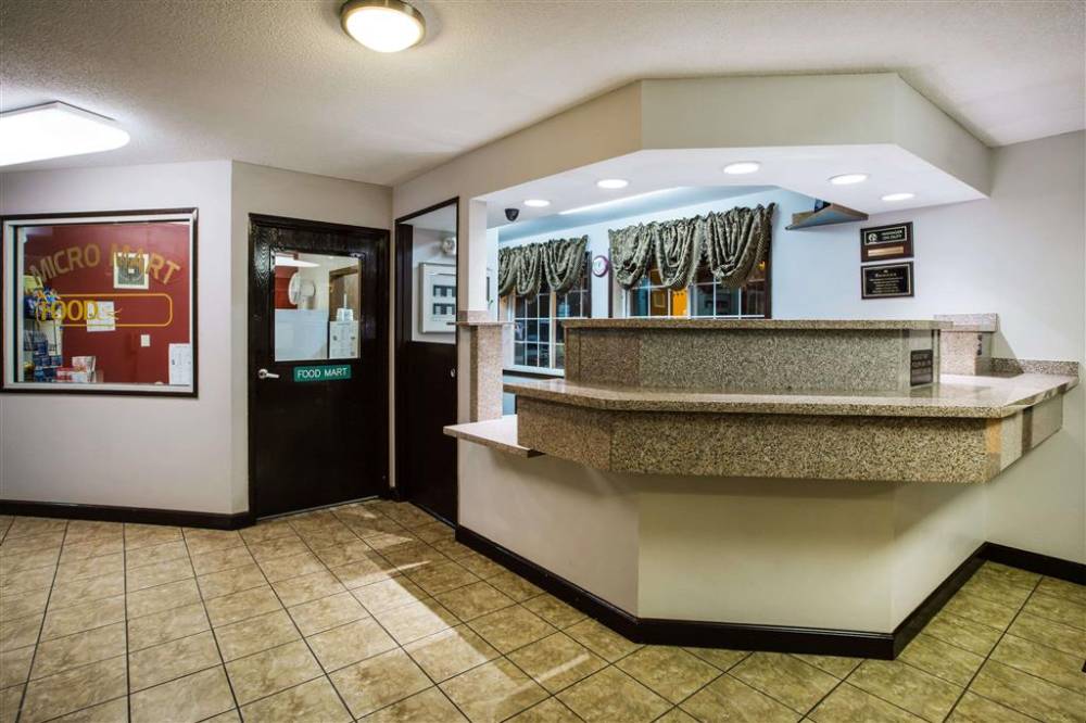 Ramada By Wyndham Sioux Falls 2