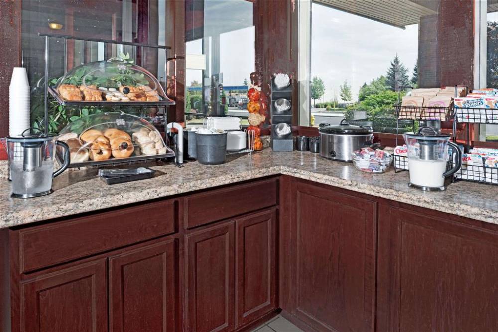 Ramada By Wyndham Spokane Valley 3