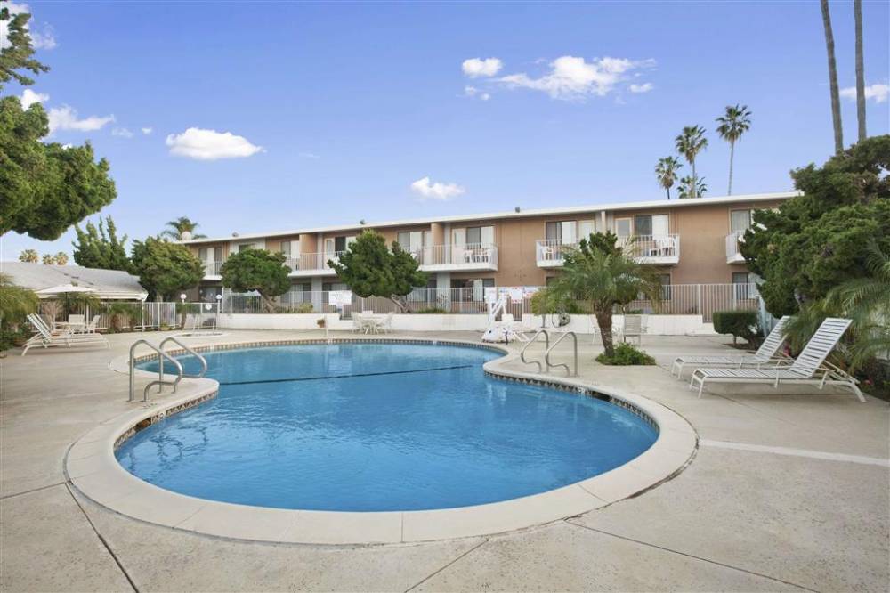 Ramada By Wyndham Torrance 3