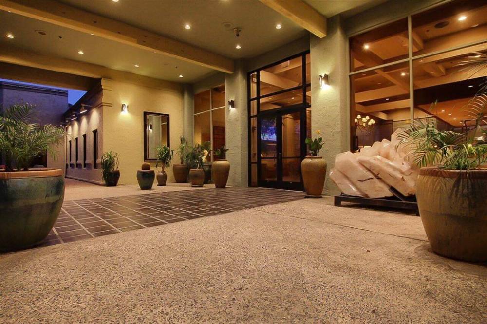 Ramada By Wyndham Tucson 2