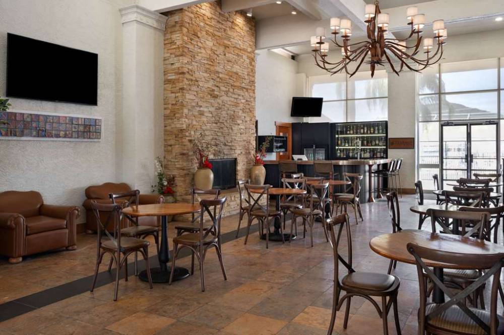 Ramada By Wyndham Tucson 8