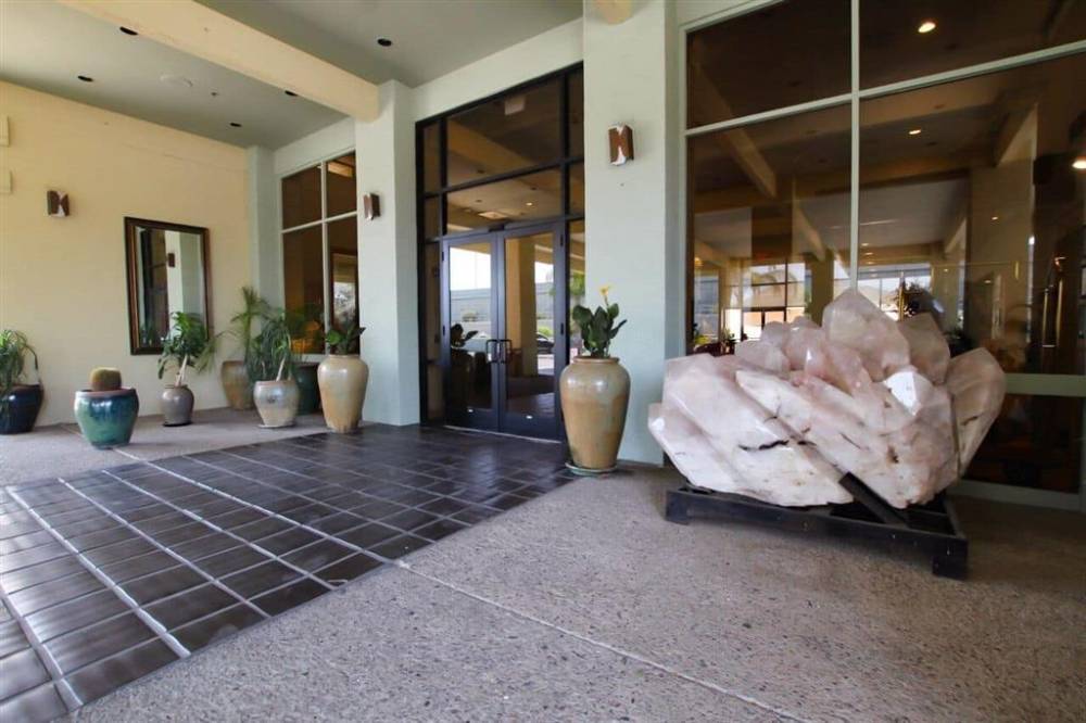 Ramada By Wyndham Tucson 5