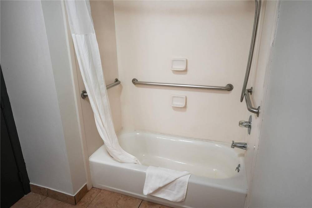 Ramada By Wyndham Tulsa/broken Arrow 6
